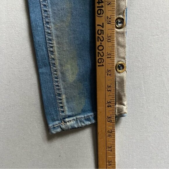 Stylish Blue Jeans with Red Accent - Picture 9 of 12